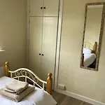 Holiday home Whitethorn Cottage, Palmfield *