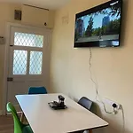 Whitethorn Cottage, Palmfield *
