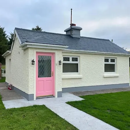 Whitethorn Cottage, Palmfield *