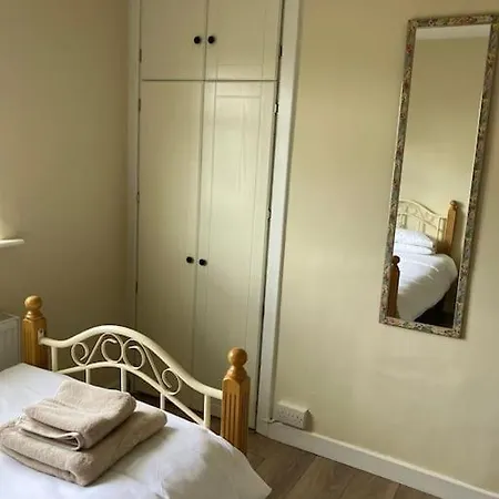 Holiday home Whitethorn Cottage, Palmfield *