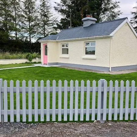 Whitethorn Cottage, Palmfield Holiday home