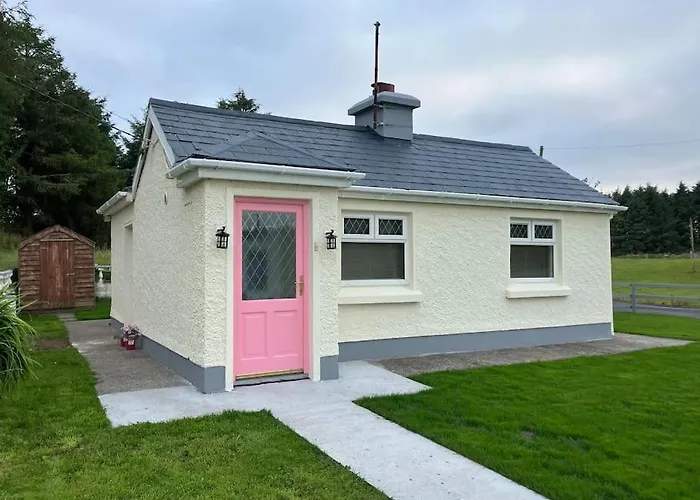 Whitethorn Cottage, Palmfield *
